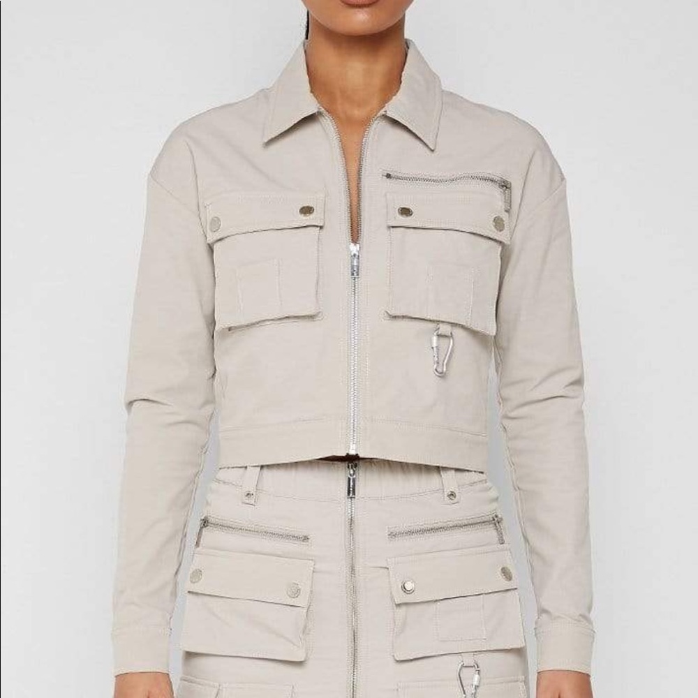 BRAND NEW MANIERE DE VOIR TECHNICAL CARGO JACKET - STONE